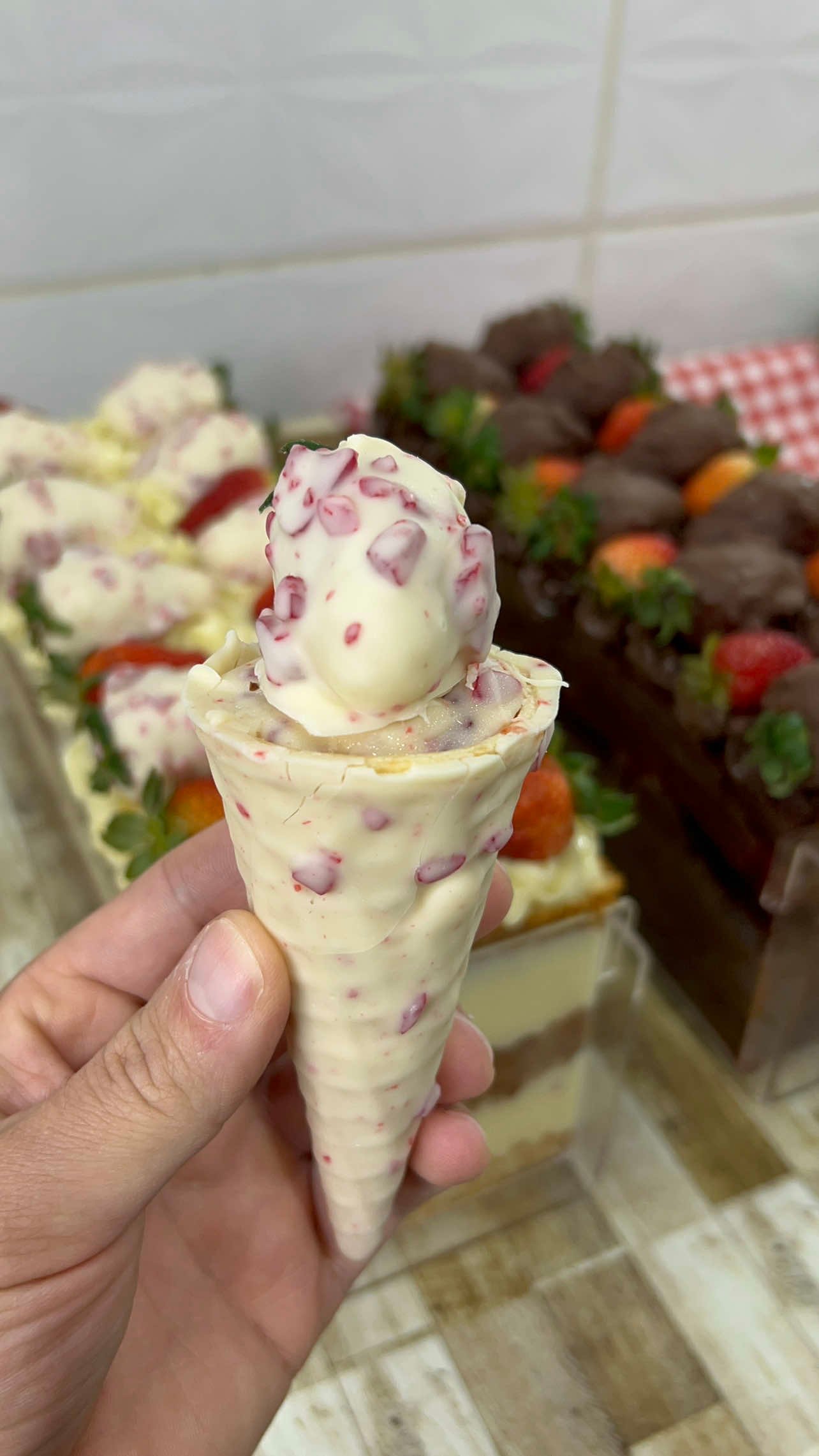 Capa do vídeo Como revestir o cone cravejado